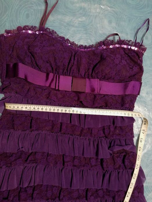 Vestido noite de folhos e renda, lilás, tamanho L