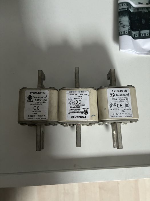 Bezpiecznik Bussmann 170M4016  630A 700V