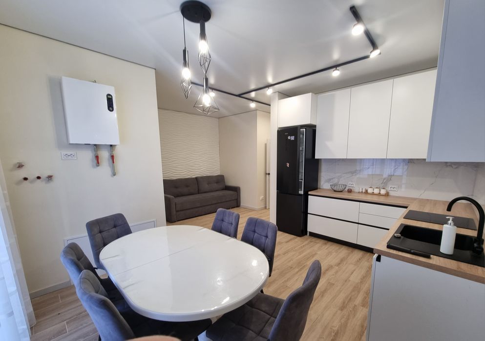 Здам котедж масив Сонячний р- н Макарова