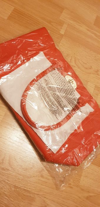 Torebka damska Avon czerwona