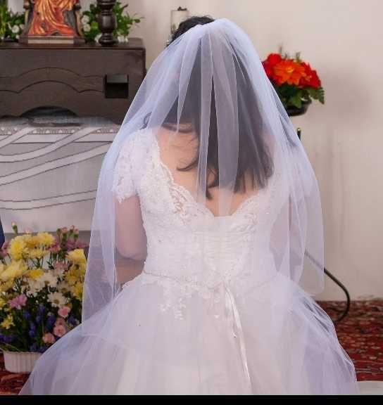 Suknia ślubna 38-42