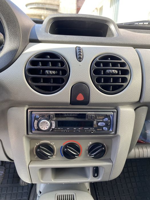 Kangoo 1.5 dci PRONTA A TRABALHAR-Muito material novo- Economica-4150€