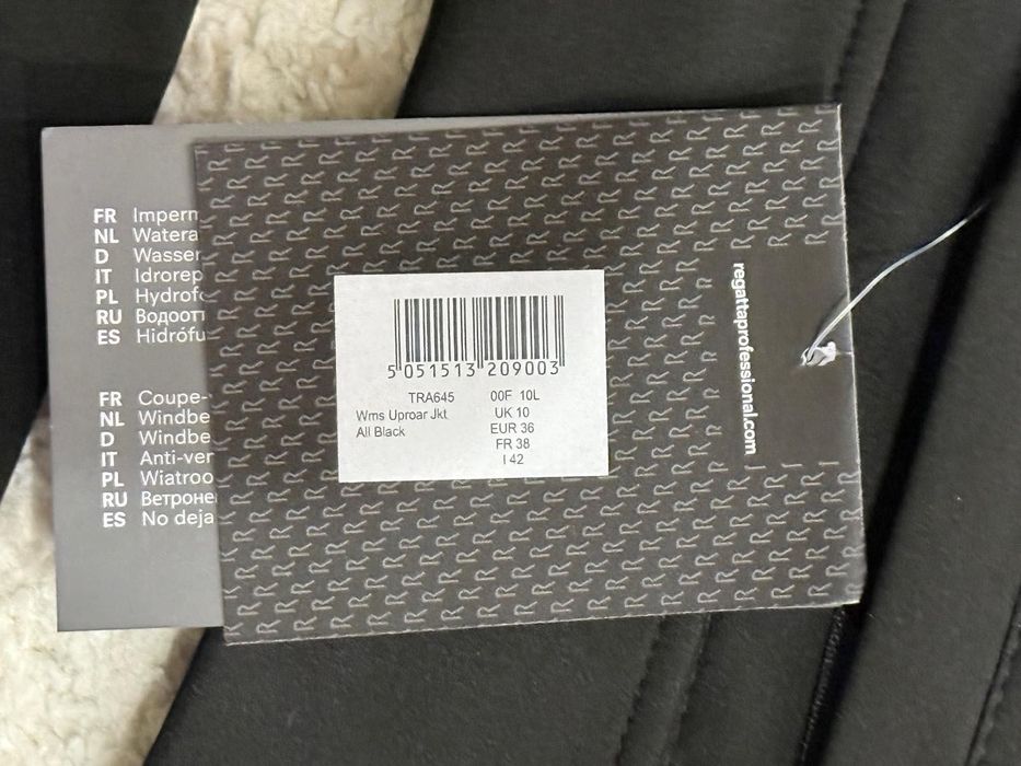 Kurtka softshell Regatta (czarna - damska)