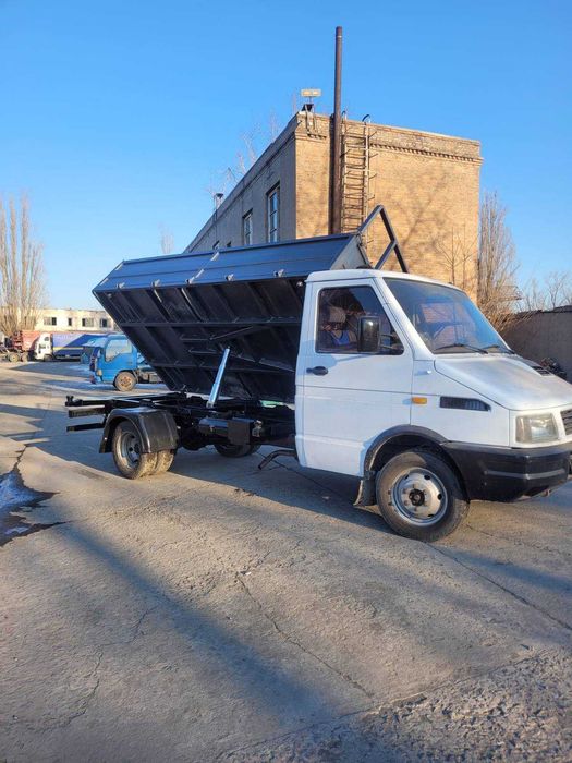 IVECO turbo daily cамоскид