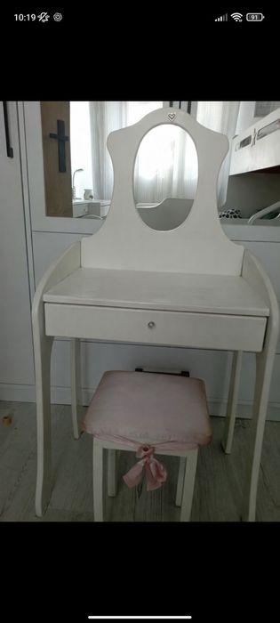 Toaletka dla dziewczynki