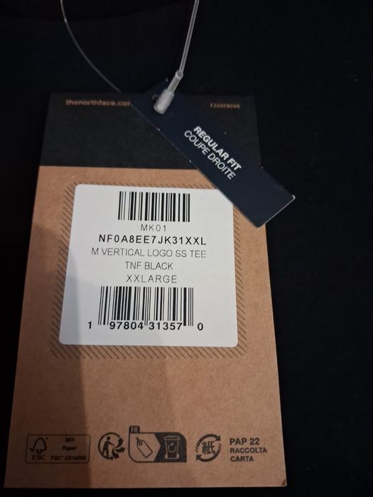 Футболка The north face.