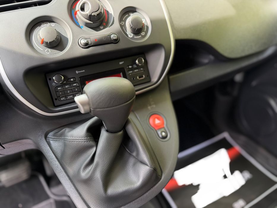 Renault kangoo 1.5 DCi Automatica