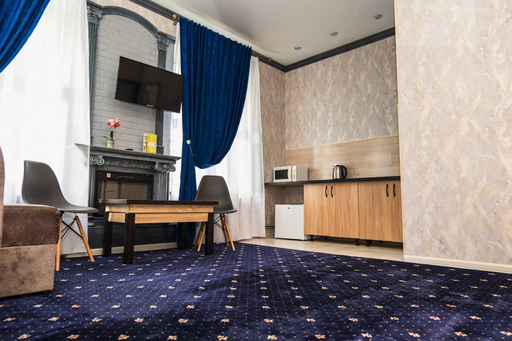 Готель Унєніж Ніжин