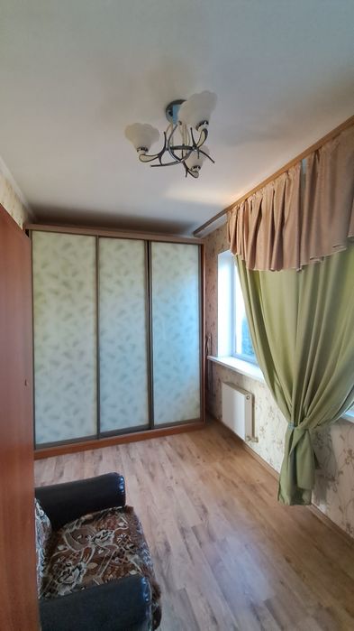 Продам сучасний будинок, сертификат