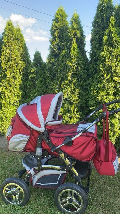 Wózek dziecięcy czerwony