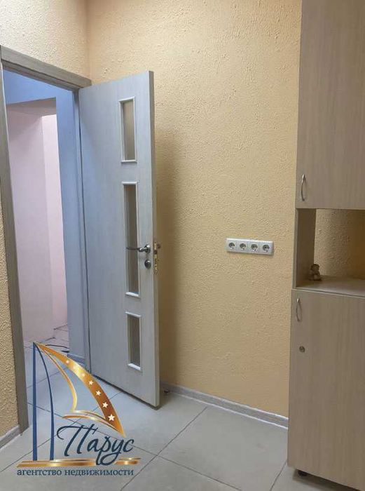 Салон краси пл. Маяковського  Незалежної України