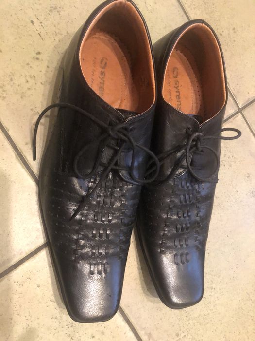 Czarne buty klasyczne Syrena do garnituru - 43