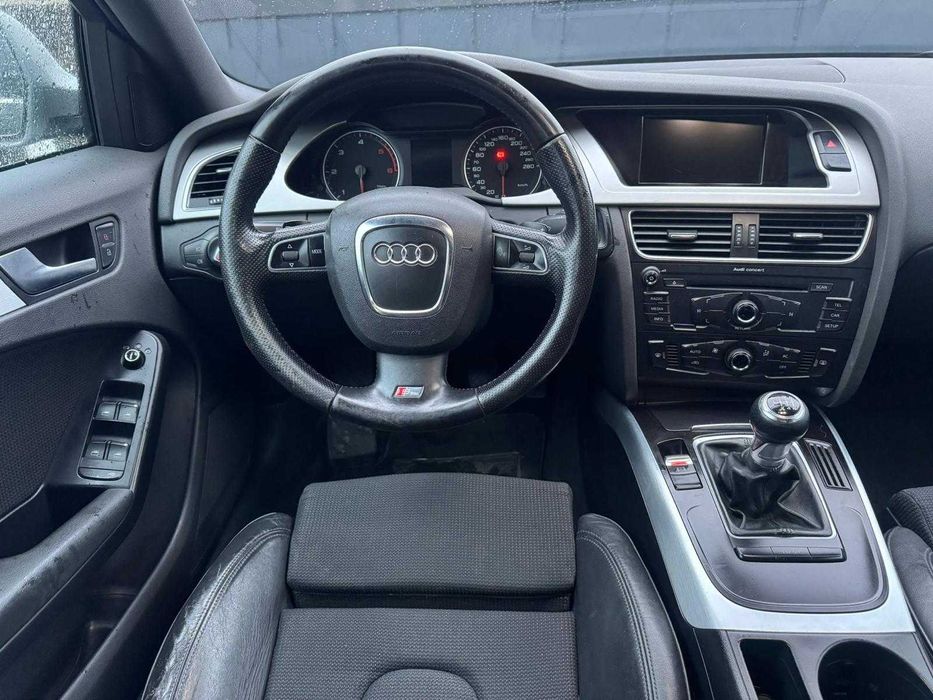 Audi A4 2.0 TDI S-line