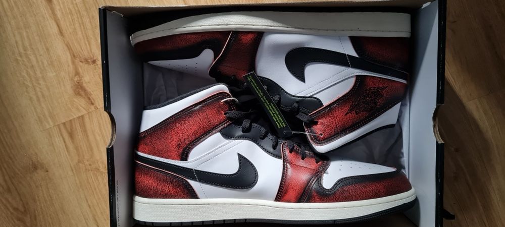 Nike Air Jordan 1 MID