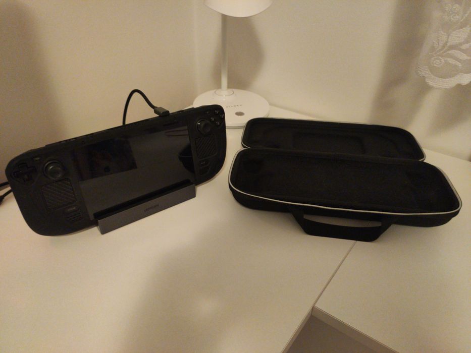 Steam Deck OLED 512GB + dodatki