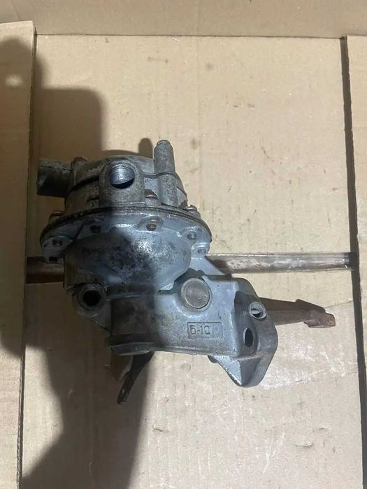 Карбюратори, помпа, бензонасос Газ 51,Газ 52, Газ 53, Газ 66, Уаз, Зил