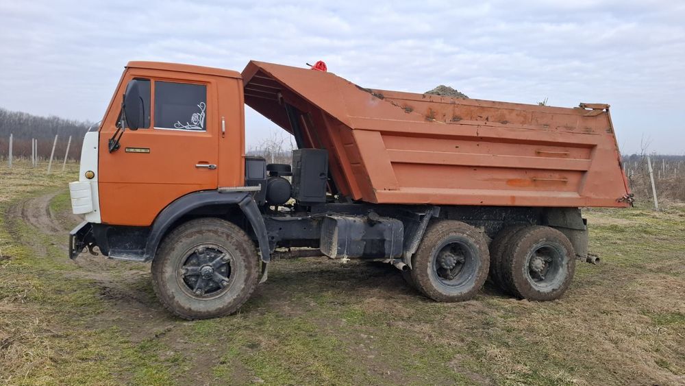 Доставка піску, послуги самоскида, оренда техніки
