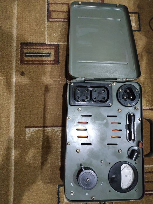 Продам зарядное устройство