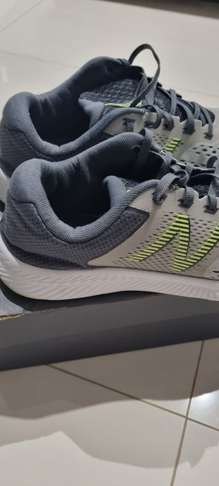 New Balance r.44,5cm