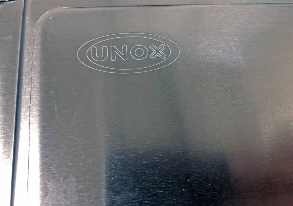Піч конвекційна UNOX Anna XF023