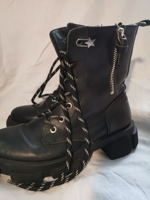 Trzewiki dziewczęce, typu glany