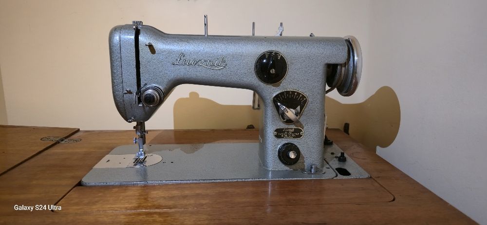 Maszyna do szycia Łucznik