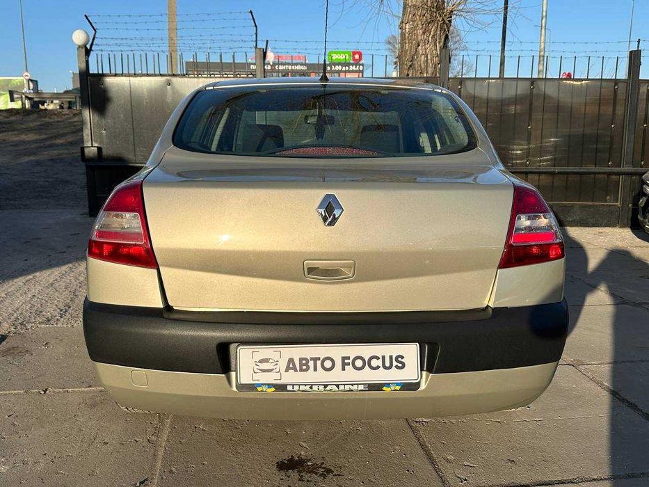 Renault Megane 2006 1.4 Бензин МКПП