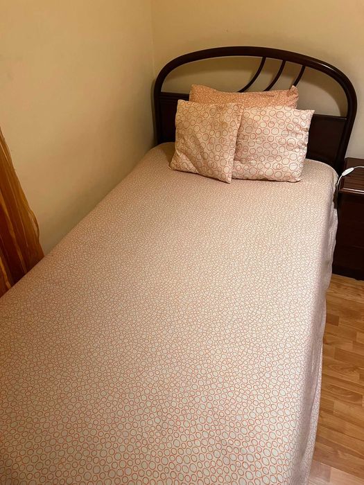 Alugo quarto a estudante