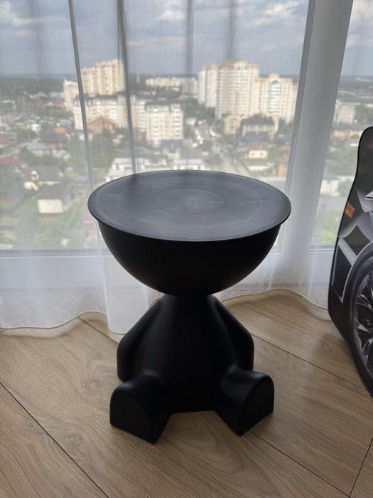 Тумбочка / столик