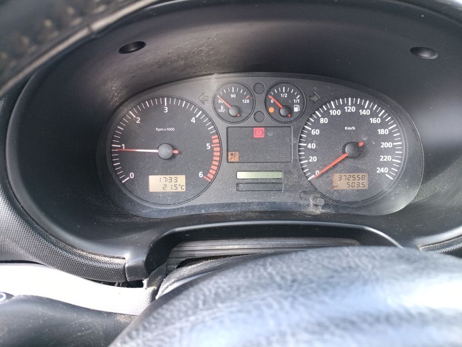 Seat toledo 2 1.9 TDI 110 km zwykła pompa, hak