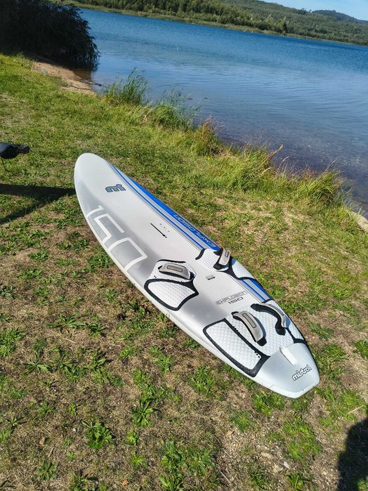 Deska windsurfingowa Mistral Explosion 150 litrów.