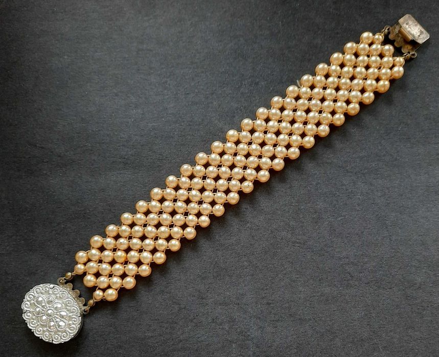 Браслет під перли