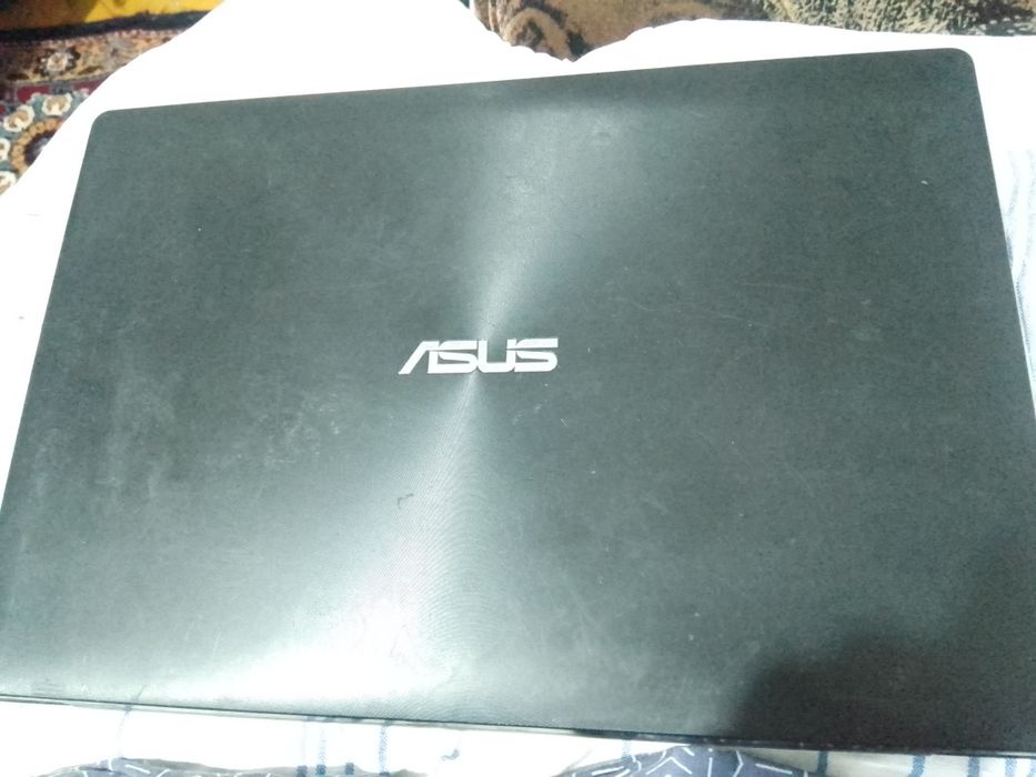 Ноутбук Asus X 553 MA 2.16 GHz батарея ОК.