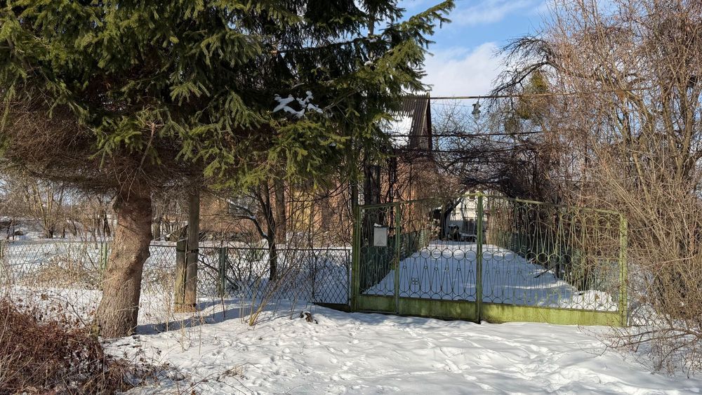 Земельна ділянка Рованці з будинком