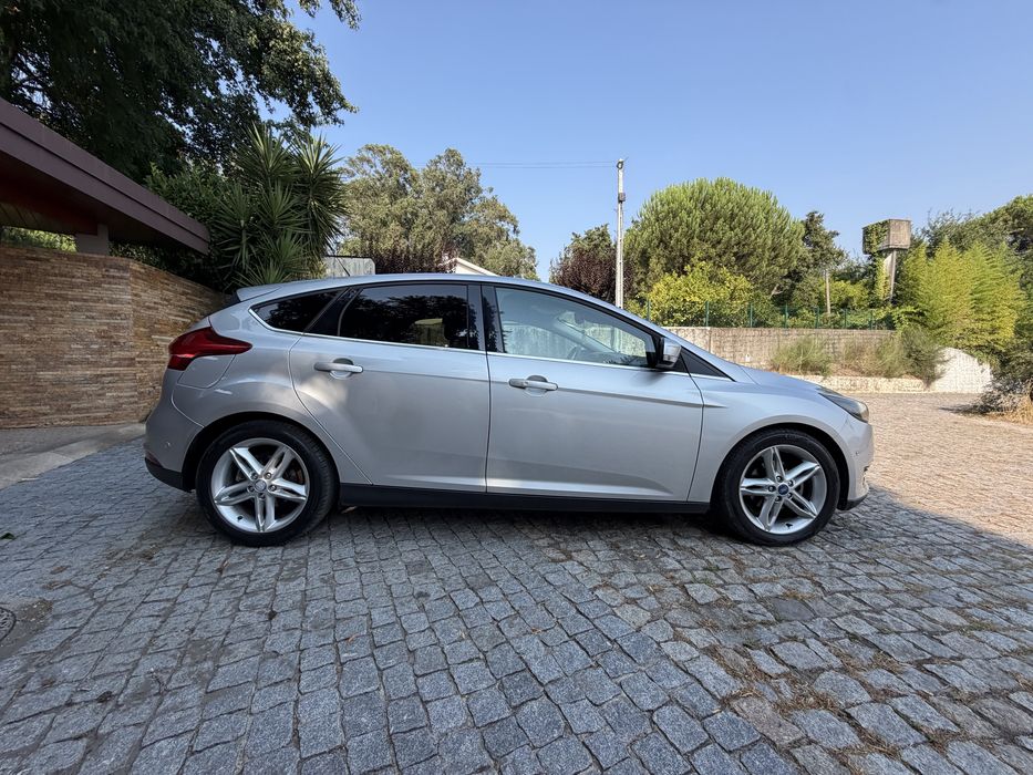 Ford Focus titanium impecavel