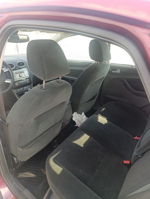 Ford Focus mk2 1.6b