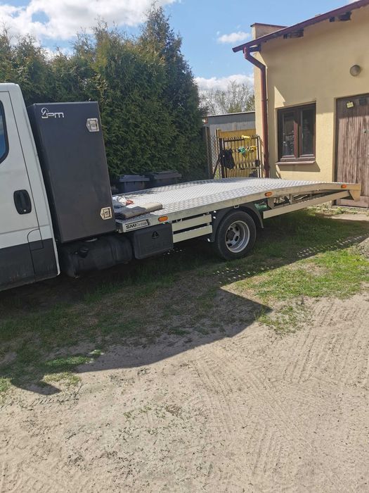 Laweta do wynajęcia Iveco daily