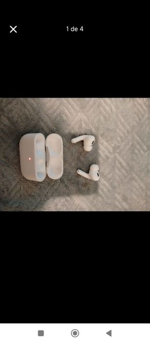 Auriculares sem fio dois modelos diferentes