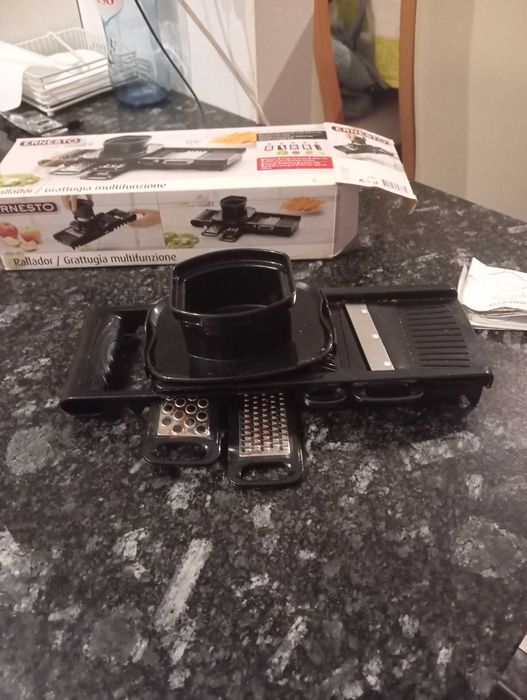 Ernesto Multi-Grater424981101365831681