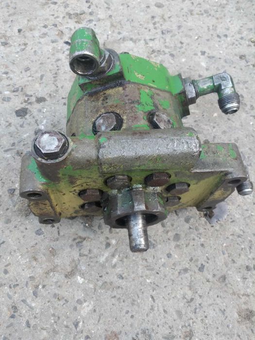 Pompa hydralicza John Deere 2850