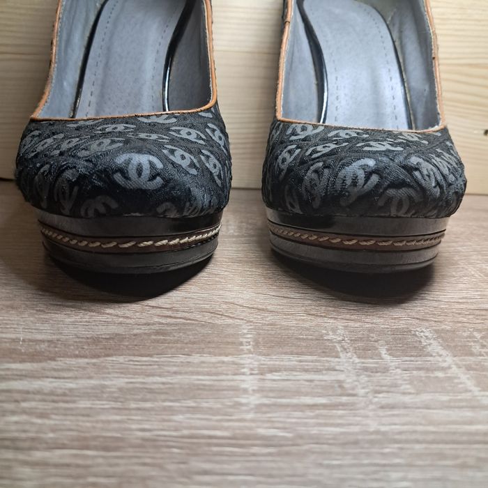 Туфлі на шпильці 39 розмір(стелька 24(текстиль)