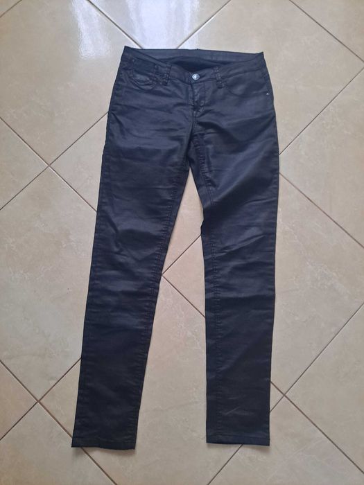 Woskowane spodnie roz.38