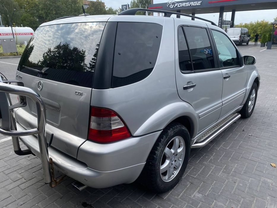 Продам авто Mercedes-Benz ML400