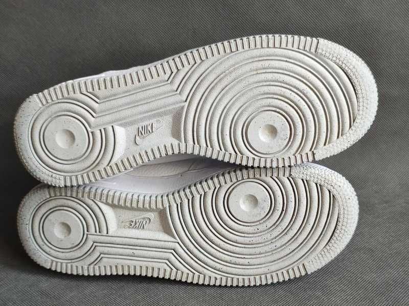 - Nike Air Force - Sneakersy r. 38,5
