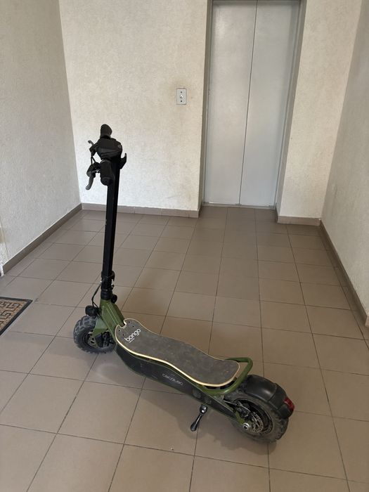 Електросамокат Bongo Cecotec