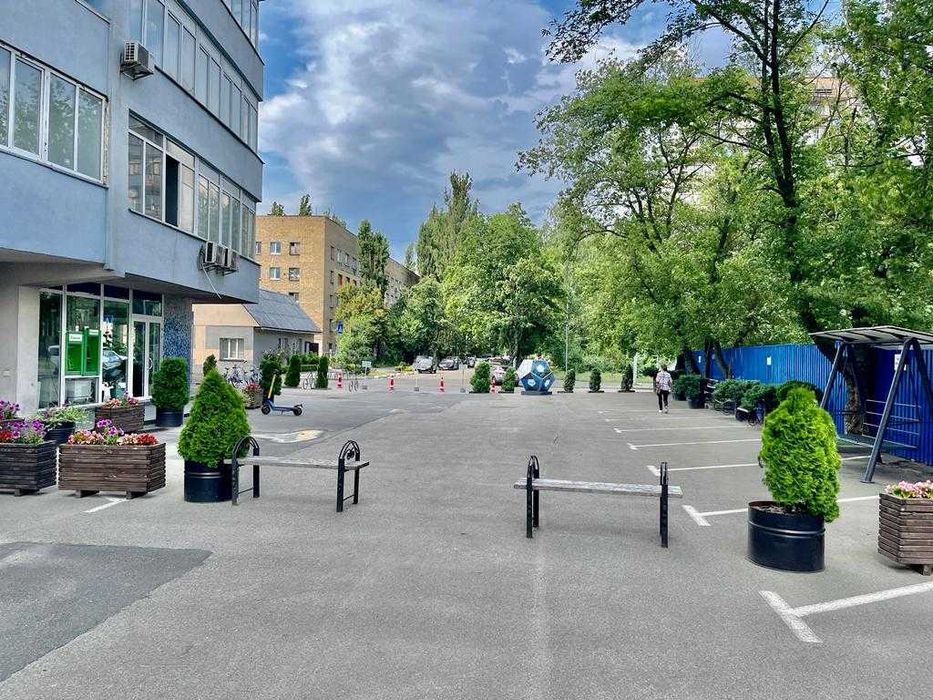 Оренда 185 м2. пiд ресторан, кафе, пiцерiю бiля пл.Космонавтiв