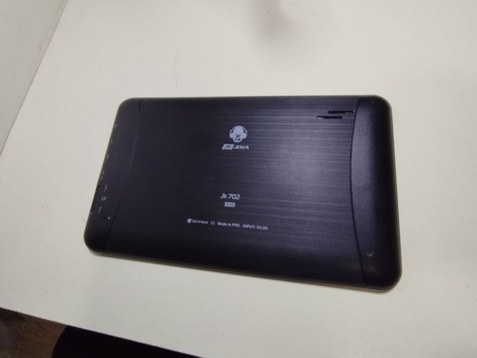 Продам планшет під запчастини