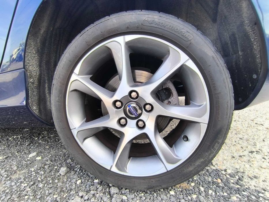 Volvo V40 1.6D2 115CV GPS Pele Vidros Escuros