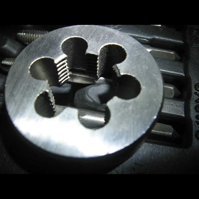 D42-VEVOR Conjunto 110 PCS M2-M18 chave métrica de aço de tungstênio