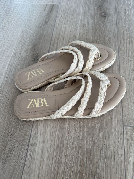 Klapki letnie Zara
